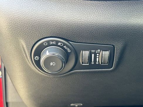 New 2026 Jeep Compass Latitude image 26