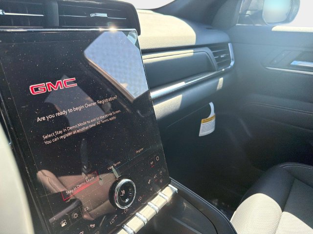 New 2027 GMC Terrain Elevation w/ Elevation Premium Package FWD image 18