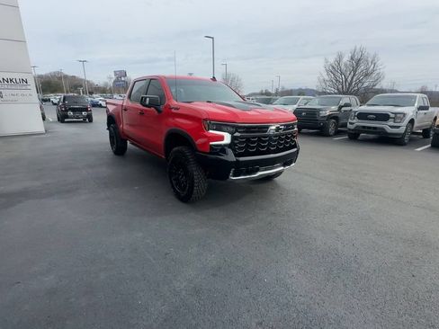 Used 2025 Chevrolet Silverado 1500 ZR2 w/ Technology Package AWD/4WD image 4