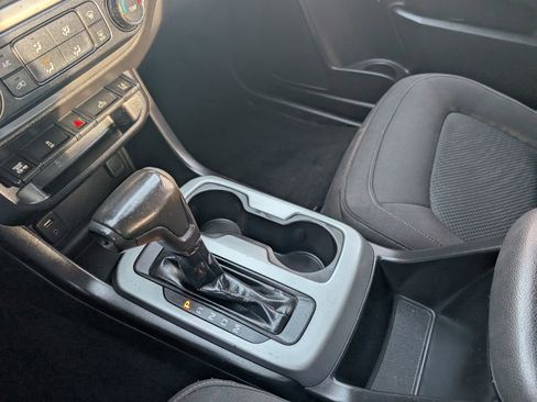 Used 2016 Chevrolet Colorado LT w/ LT Convenience Package AWD/4WD image 23