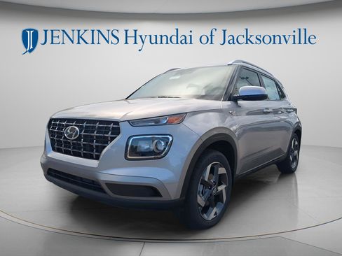 New 2026 Hyundai Venue SEL FWD image 7