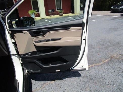 Used 2018 Honda Odyssey EX-L image 29