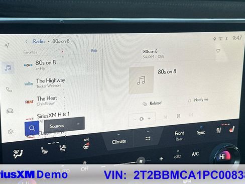 Used 2023 Lexus RX 350h image 28