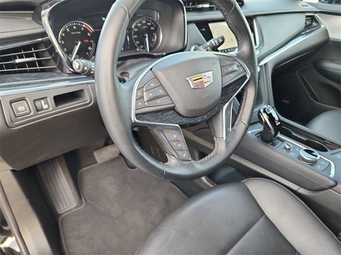 Certified 2025 Cadillac XT5 Premium Luxury image 22