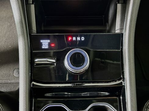 Used 2023 Jeep Grand Cherokee L Limited w/ Black Appearance Package image 24