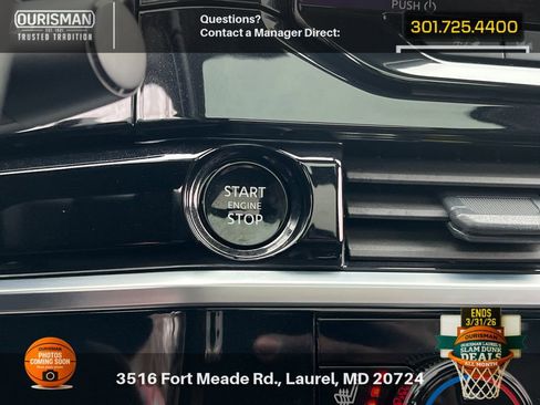 Used 2025 Nissan Pathfinder SV w/ SV Premium Package image 25