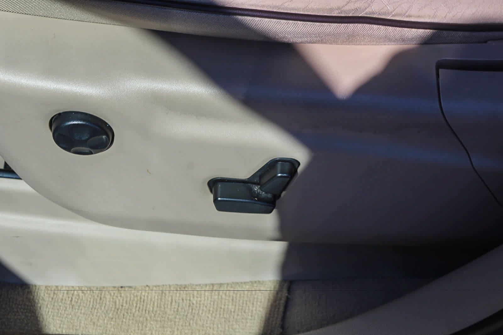 Used 2021 Jeep Grand Cherokee Overland AWD/4WD image 21