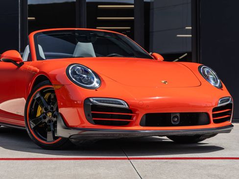 Certified 2016 Porsche 911 Turbo S AWD/4WD image 9
