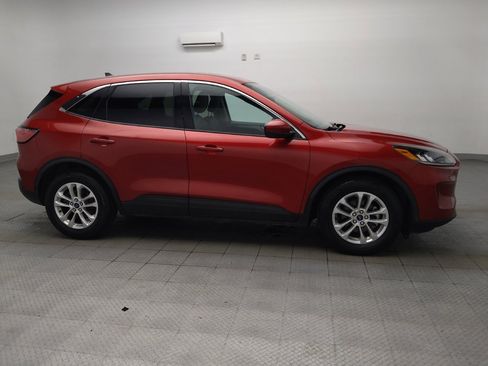 Used 2020 Ford Escape SE FWD image 11