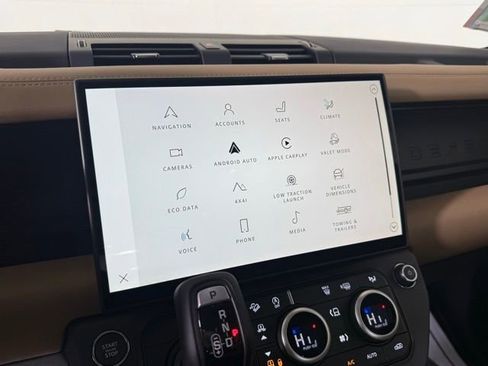 New 2026 Land Rover Defender 130 S image 30