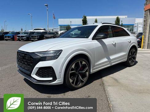 Used 2023 Audi RS Q8 w/ Black Optic Package AWD/4WD image 3