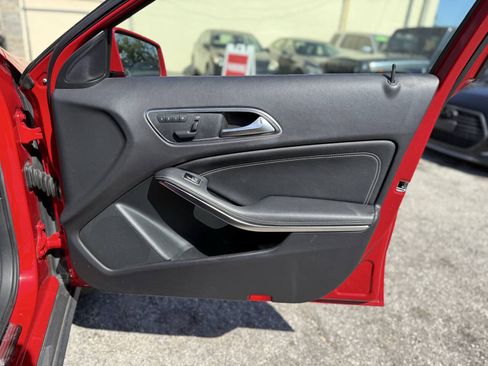 Used 2015 Mercedes-Benz GLA 250 4MATIC image 25
