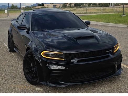 Used 2022 Dodge Charger SRT Hellcat w/ Harman/Kardon Audio Group RWD image 2