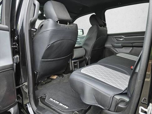 Used 2022 RAM 1500 Big Horn AWD/4WD image 16
