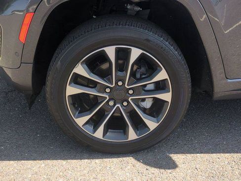Certified 2022 Jeep Grand Cherokee Overland AWD/4WD image 25
