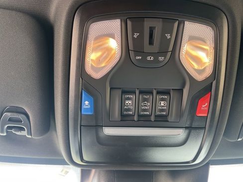 New 2024 RAM 2500 Big Horn w/ Night Edition AWD/4WD image 36