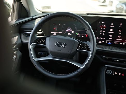 Certified 2025 Audi Q5 Premium Plus w/ Premium Plus AWD/4WD image 26