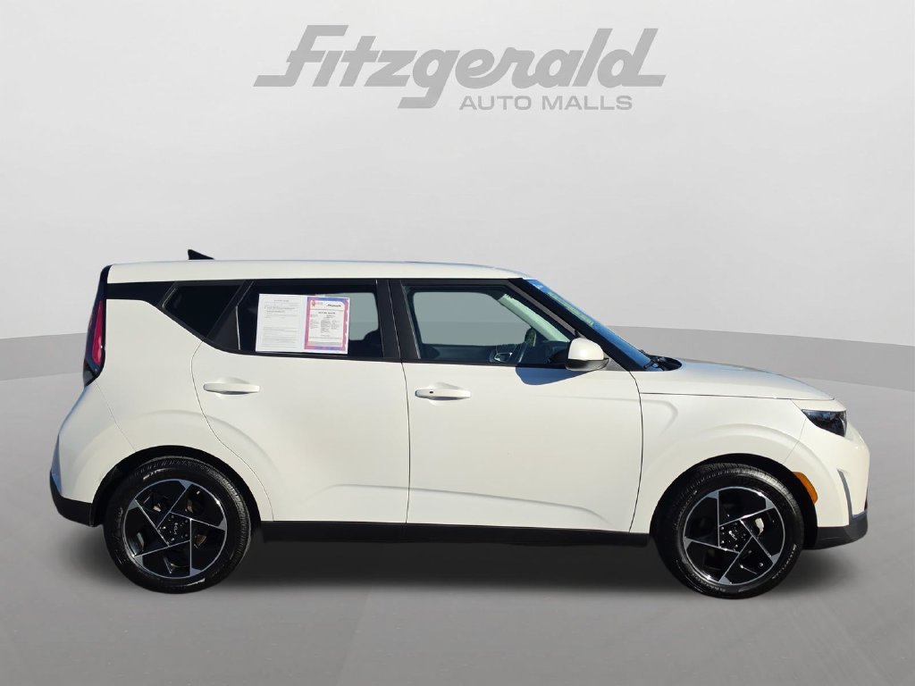 Used 2024 Kia Soul EX FWD image 13