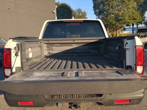 Used 2019 Honda Ridgeline RTL-E image 11