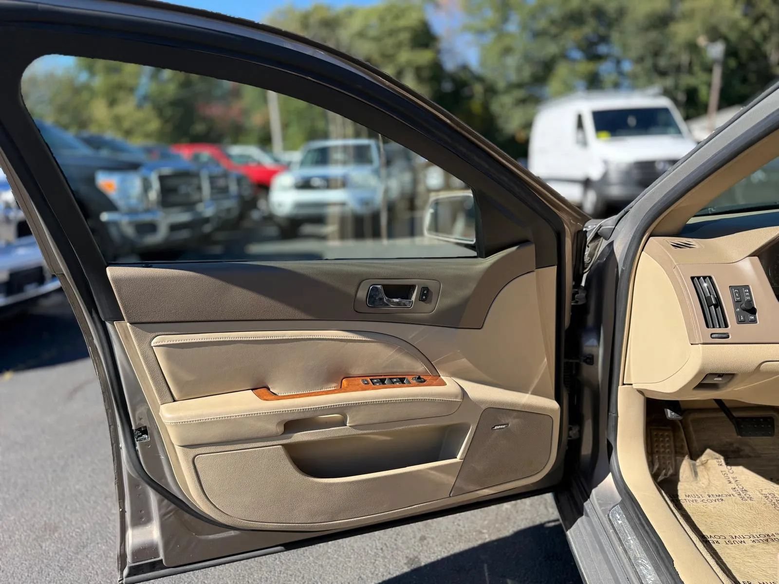 Used 2008 Cadillac STS AWD w/ Preferred Equipment Group image 34