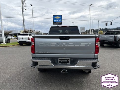 Used 2024 Chevrolet Silverado 2500 LT w/ Convenience Package AWD/4WD image 4