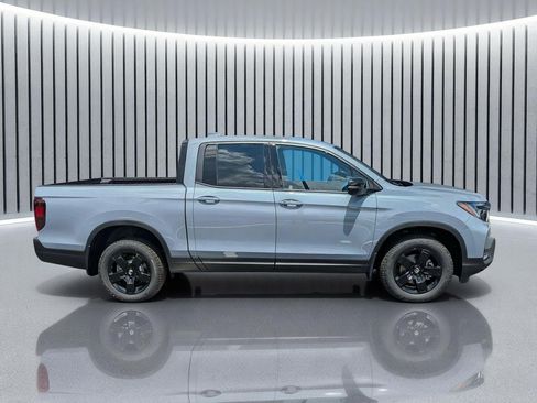 New 2026 Honda Ridgeline Black Edition image 3