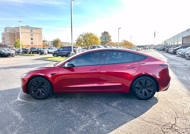 Used 2024 Tesla Model 3 Standard Range RWD image 4