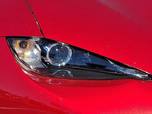 Used 2016 MAZDA MX-5 Miata Sport image 9