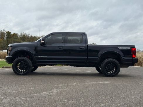 Used 2021 Ford F250 Lariat image 8