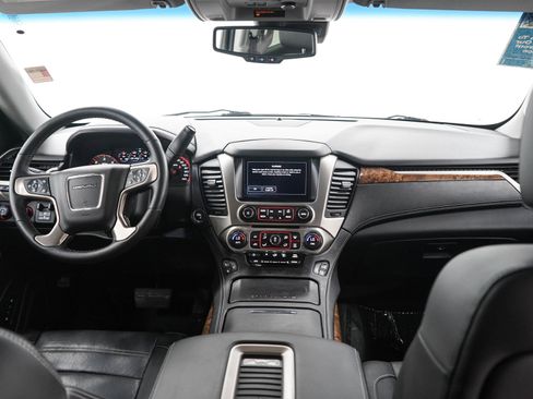 Used 2015 GMC Yukon XL Denali w/ Premium Package AWD/4WD image 13