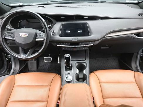 Used 2023 Cadillac XT4 Sport image 12