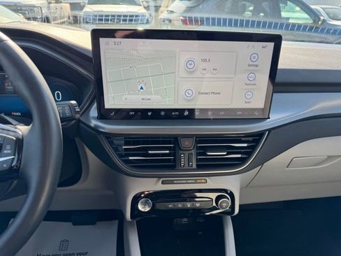 Used 2023 Ford Escape Active w/ Tech Pack #2 image 25