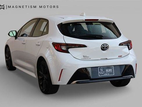 Used 2023 Toyota Corolla XSE FWD image 9