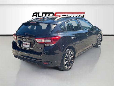 Used 2022 Subaru Impreza 2.0i Limited image 7