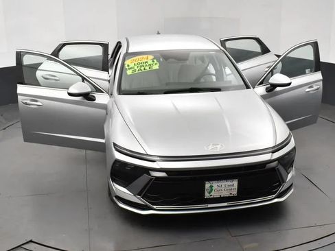 Used 2024 Hyundai Sonata SEL FWD image 10