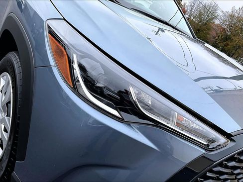 Certified 2024 Toyota Corolla Cross L image 25