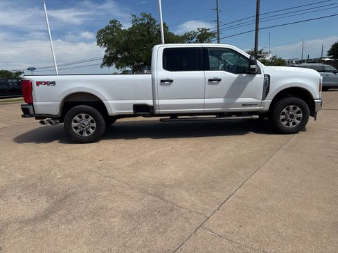 Used 2024 Ford F350 XLT w/ FX4 Off-Road Package AWD/4WD image 8