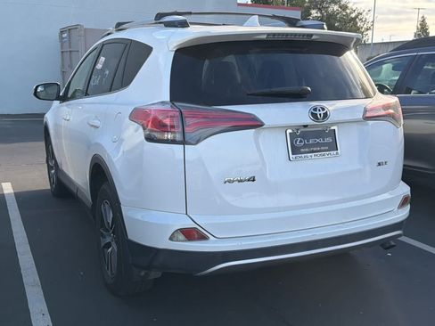 Used 2016 Toyota RAV4 XLE FWD image 4