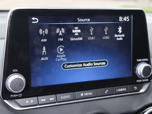 Used 2025 Nissan Sentra SV w/ All-Weather Package image 8