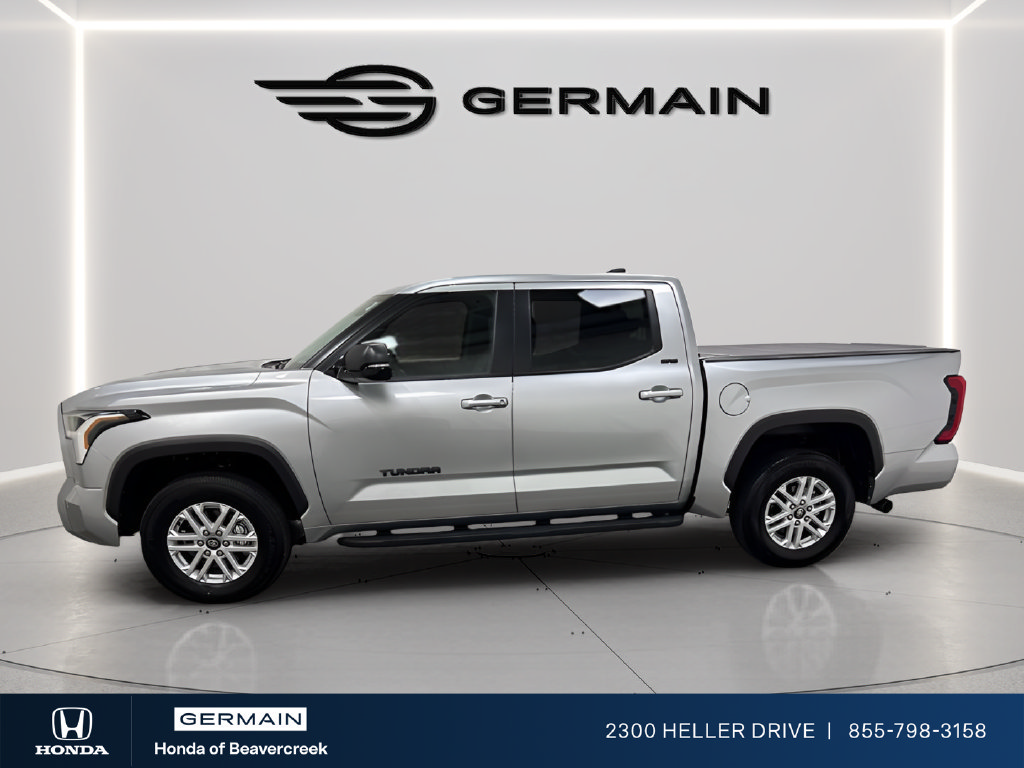 Used 2026 Toyota Tundra SR5 w/ SR5 Premium Package AWD/4WD image 5