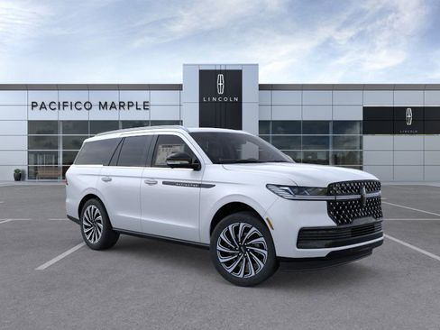 New 2025 Lincoln Navigator Black Label image 7
