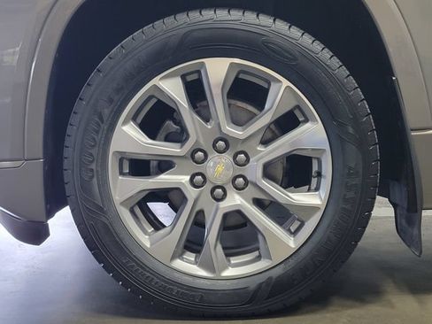 Used 2019 Chevrolet Traverse Premier AWD/4WD image 10