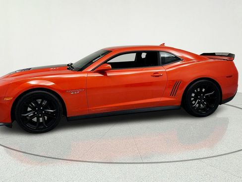 Used 2013 Chevrolet Camaro ZL1 RWD image 2