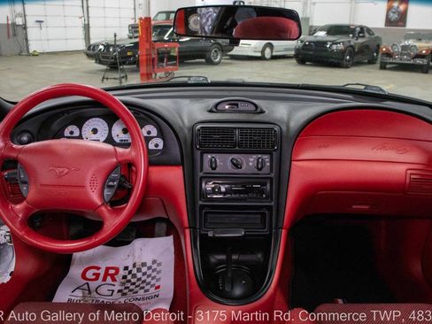 Used 1994 Ford Mustang GT image 16