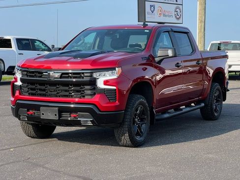 Used 2024 Chevrolet Silverado 1500 LT Trail Boss w/ LPO, Dark Essentials Package AWD/4WD image 34