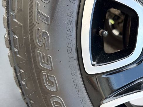 Used 2023 Ford F250 Platinum AWD/4WD image 35