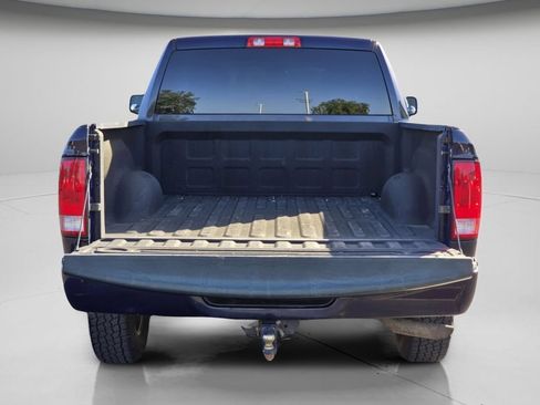 Used 2017 RAM 1500 Express AWD/4WD image 19