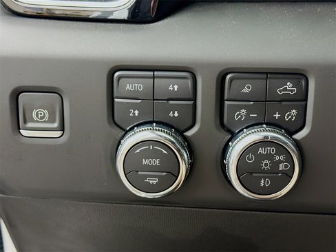 Used 2022 GMC Sierra 1500 Denali Ultimate image 11