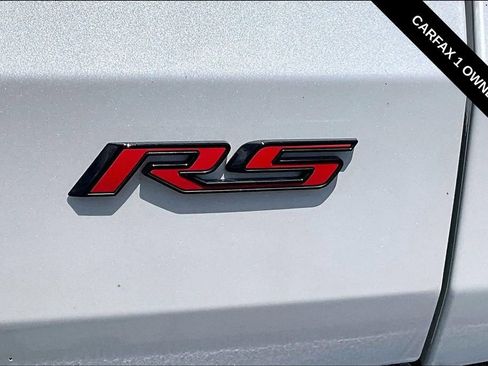 Used 2025 Chevrolet Traverse RS w/ LPO, Floor Liner Package FWD image 23