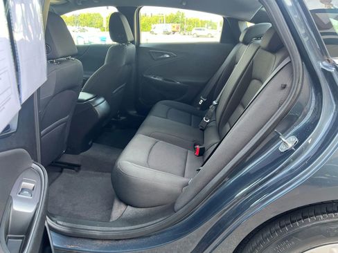 Used 2020 Chevrolet Malibu LS image 15